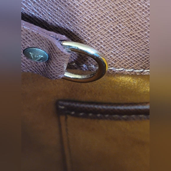 Authentic LV Monogram Musette GM Crossbody - Picture 8 of 16